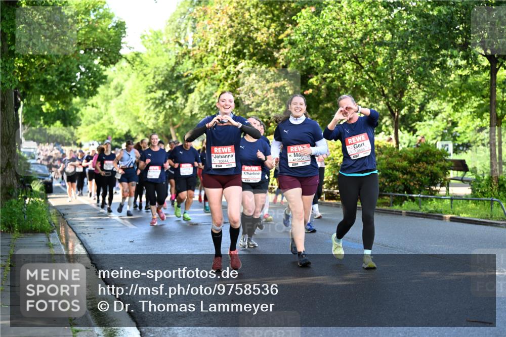 14.06.2026 - REWE Women's Run Dr. Thomas Lammeyer http://msf.ph/oto/9758536 14.06.2026 09:22:47 Laufen 10644, 10404, 10689 meine-sportfotos.de
