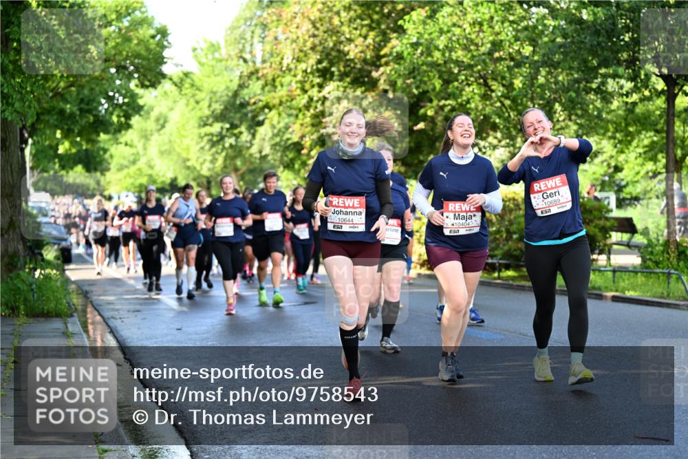 14.06.2026 - REWE Women's Run Dr. Thomas Lammeyer http://msf.ph/oto/9758543 14.06.2026 09:22:48 Laufen 10644, 57, 10404, 10689 meine-sportfotos.de