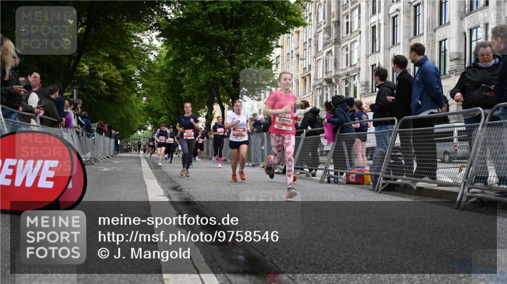 14.06.2026 - REWE Women's Run J. Mangold http://msf.ph/oto/9758546 14.06.2026 10:59:45 Ziel 5274, 5286, 5340, 5526, 5821, 5892, 6034, 6035 meine-sportfotos.de