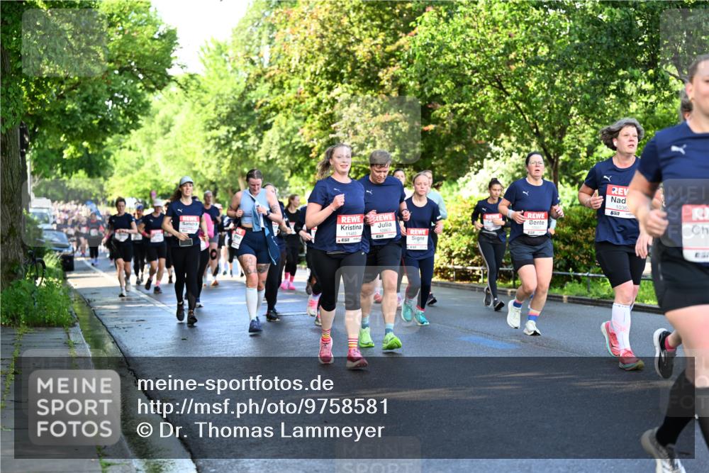 14.06.2026 - REWE Women's Run Dr. Thomas Lammeyer http://msf.ph/oto/9758581 14.06.2026 09:22:50 Laufen 11453, 65, 10360 meine-sportfotos.de