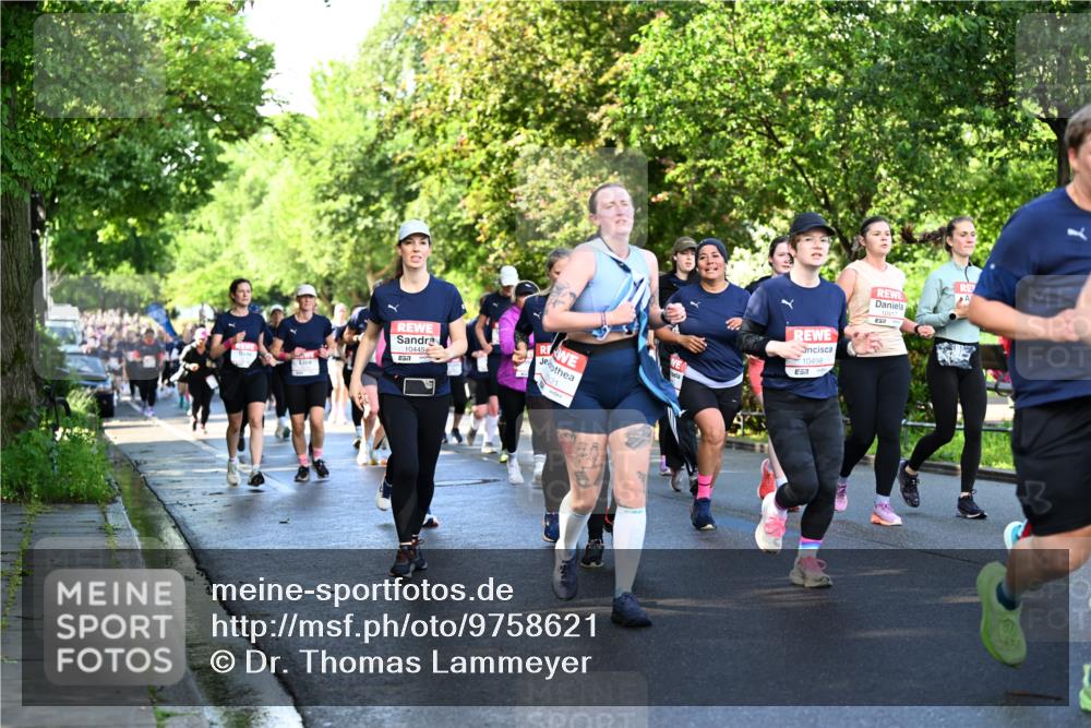 14.06.2026 - REWE Women's Run Dr. Thomas Lammeyer http://msf.ph/oto/9758621 14.06.2026 09:22:53 Laufen 10445, 57, 821, 10498, 57, 651 meine-sportfotos.de
