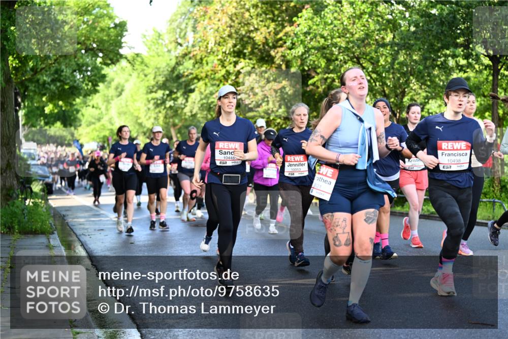 14.06.2026 - REWE Women's Run Dr. Thomas Lammeyer http://msf.ph/oto/9758635 14.06.2026 09:22:54 Laufen 10445, 7, 10053, 821, 10498, 7 meine-sportfotos.de