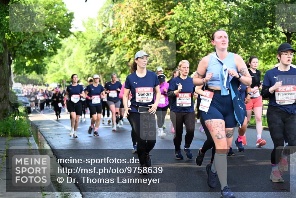 14.06.2026 - REWE Women's Run Dr. Thomas Lammeyer http://msf.ph/oto/9758639 14.06.2026 09:22:54 Laufen 10445, 7, 10053, 57, 21, 10498, 57 meine-sportfotos.de