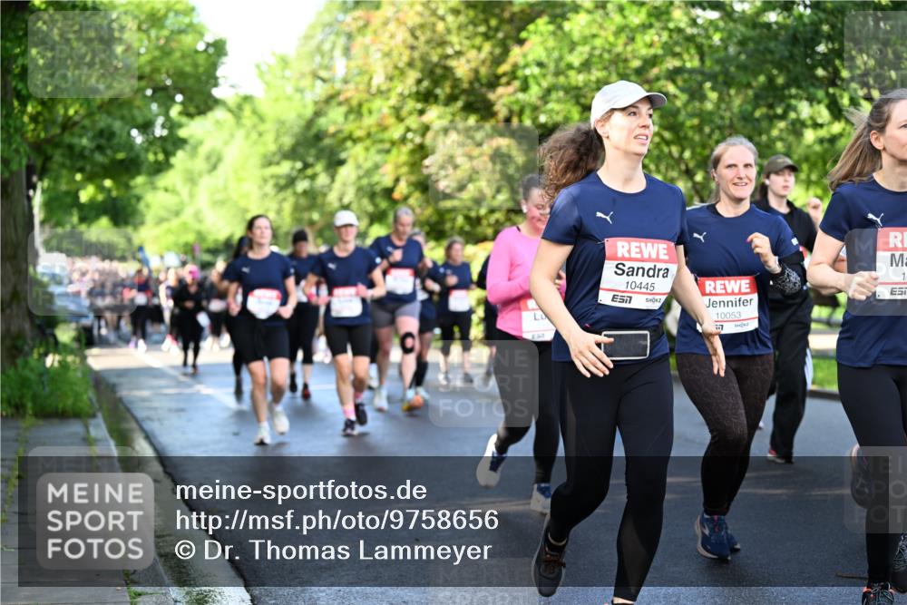 14.06.2026 - REWE Women's Run Dr. Thomas Lammeyer http://msf.ph/oto/9758656 14.06.2026 09:22:55 Laufen 10445, 7, 10053, 1 meine-sportfotos.de