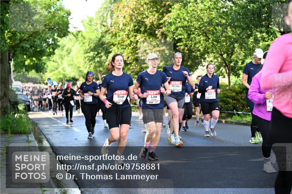 14.06.2026 - REWE Women's Run Dr. Thomas Lammeyer http://msf.ph/oto/9758681 14.06.2026 09:22:57 Laufen 10770, 10769 meine-sportfotos.de