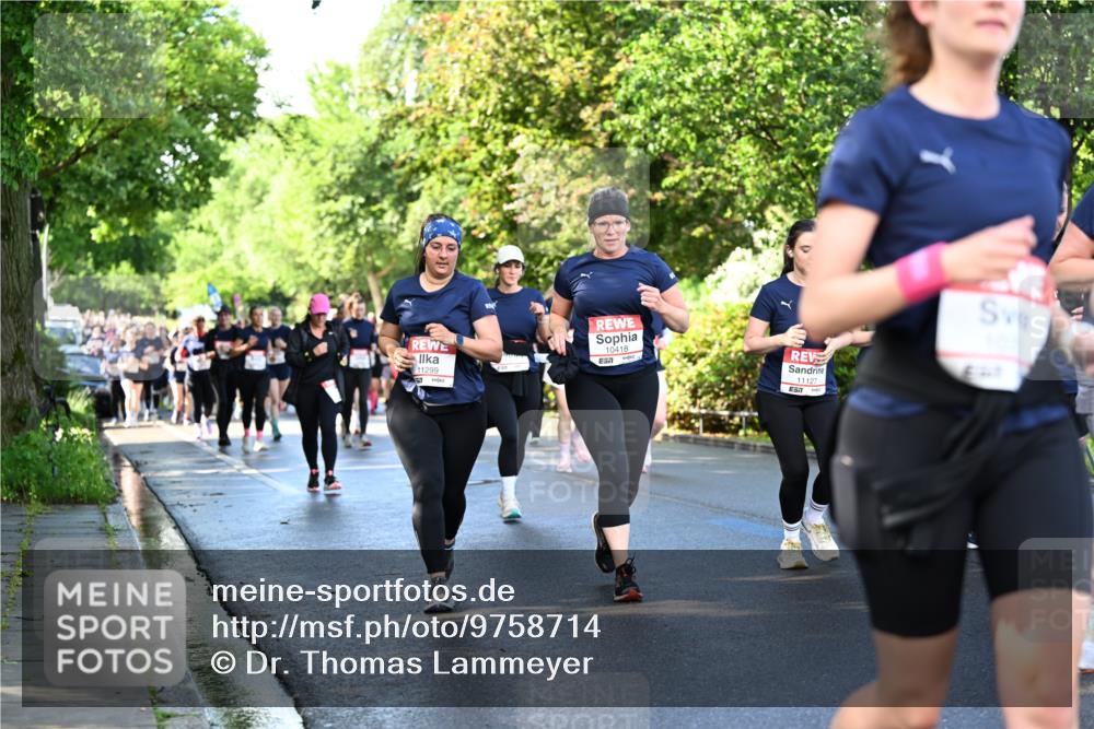 14.06.2026 - REWE Women's Run Dr. Thomas Lammeyer http://msf.ph/oto/9758714 14.06.2026 09:22:59 Laufen 11299, 57, 10418, 11127 meine-sportfotos.de