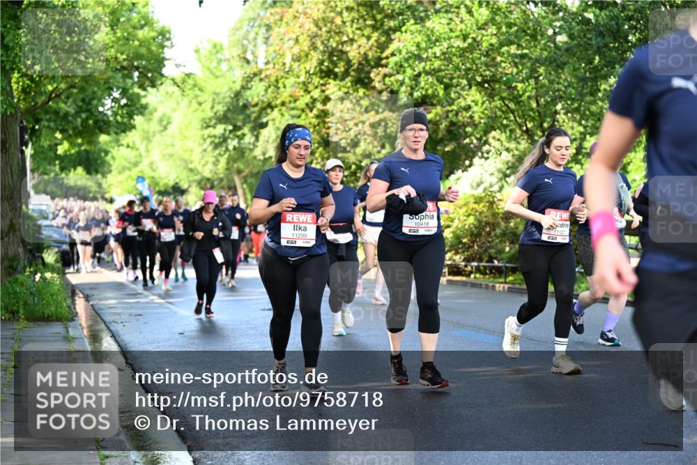 14.06.2026 - REWE Women's Run Dr. Thomas Lammeyer http://msf.ph/oto/9758718 14.06.2026 09:23:00 Laufen 11299, 7, 10418, 7, 11127, 7 meine-sportfotos.de