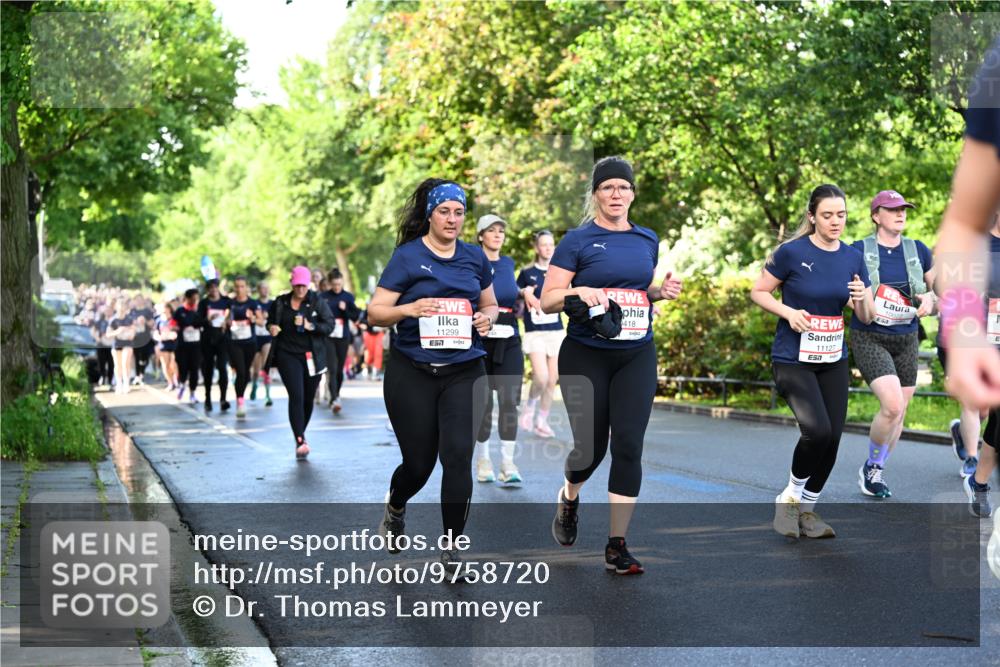 14.06.2026 - REWE Women's Run Dr. Thomas Lammeyer http://msf.ph/oto/9758720 14.06.2026 09:23:00 Laufen 11299, 57, 418, 11127, 7368 meine-sportfotos.de