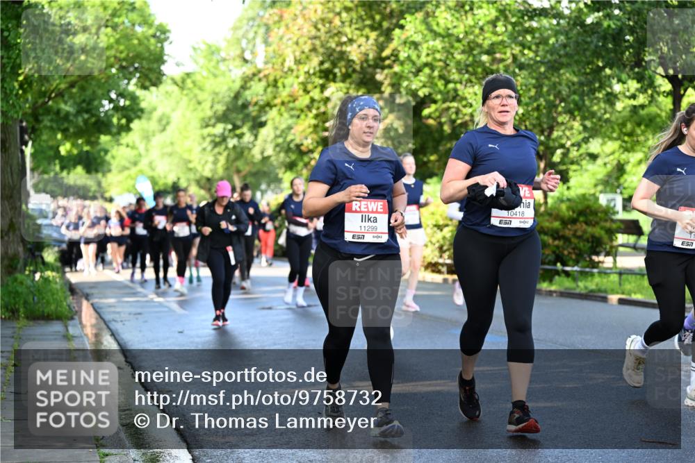 14.06.2026 - REWE Women's Run Dr. Thomas Lammeyer http://msf.ph/oto/9758732 14.06.2026 09:23:00 Laufen 11299, 10418, 57, 7 meine-sportfotos.de