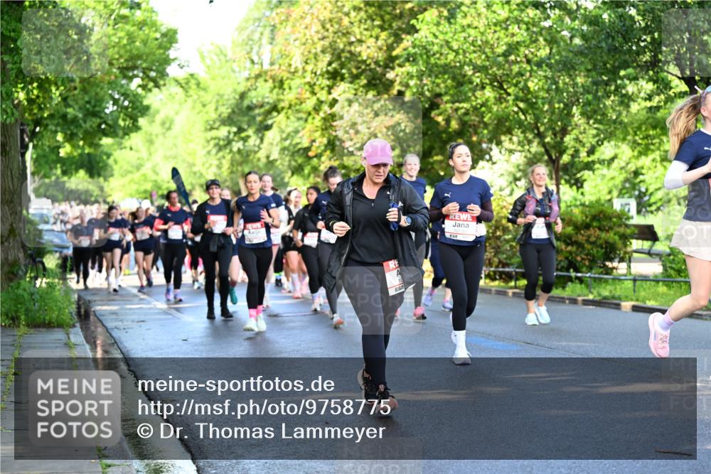 14.06.2026 - REWE Women's Run Dr. Thomas Lammeyer http://msf.ph/oto/9758775 14.06.2026 09:23:03 Laufen 7, 7 meine-sportfotos.de