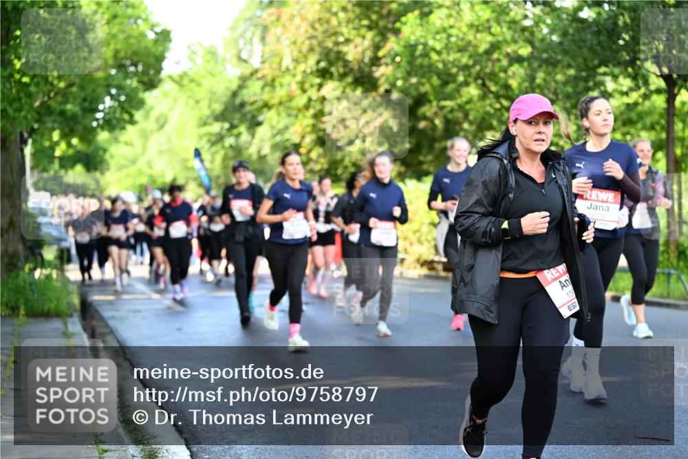 14.06.2026 - REWE Women's Run Dr. Thomas Lammeyer http://msf.ph/oto/9758797 14.06.2026 09:23:04 Laufen 109, 10739 meine-sportfotos.de