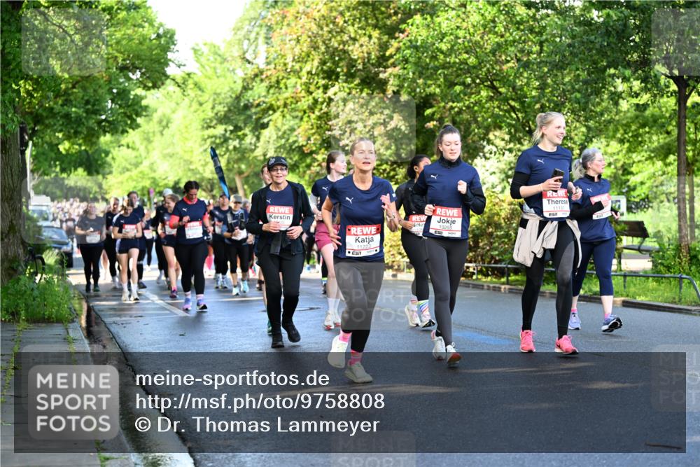 14.06.2026 - REWE Women's Run Dr. Thomas Lammeyer http://msf.ph/oto/9758808 14.06.2026 09:23:05 Laufen 11223, 10259, 11197, 2 meine-sportfotos.de