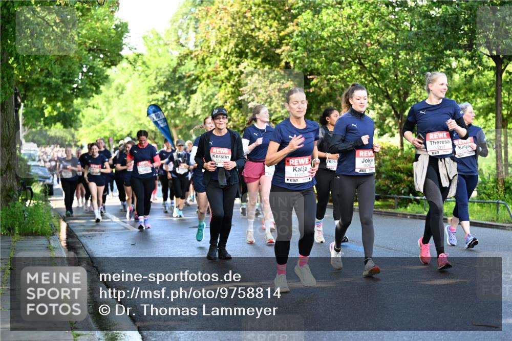 14.06.2026 - REWE Women's Run Dr. Thomas Lammeyer http://msf.ph/oto/9758814 14.06.2026 09:23:06 Laufen 11223, 57, 10259, 11197, 57 meine-sportfotos.de