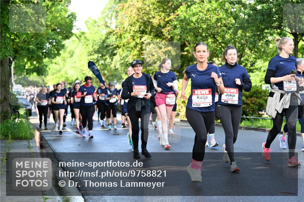 14.06.2026 - REWE Women's Run Dr. Thomas Lammeyer http://msf.ph/oto/9758821 14.06.2026 09:23:06 Laufen 11223, 10259, 7, 11197, 57, 65 meine-sportfotos.de