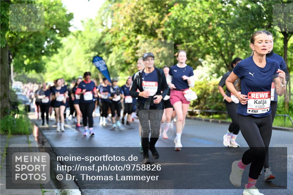14.06.2026 - REWE Women's Run Dr. Thomas Lammeyer http://msf.ph/oto/9758826 14.06.2026 09:23:07 Laufen 11223, 7 meine-sportfotos.de