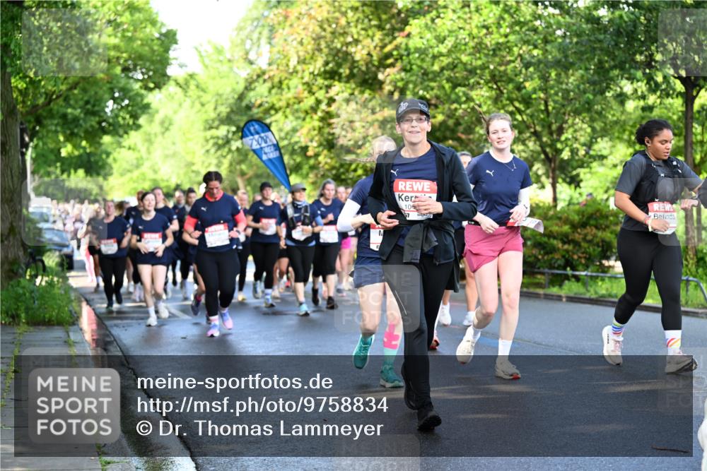 14.06.2026 - REWE Women's Run Dr. Thomas Lammeyer http://msf.ph/oto/9758834 14.06.2026 09:23:07 Laufen 7, 00, 1004, 10 meine-sportfotos.de