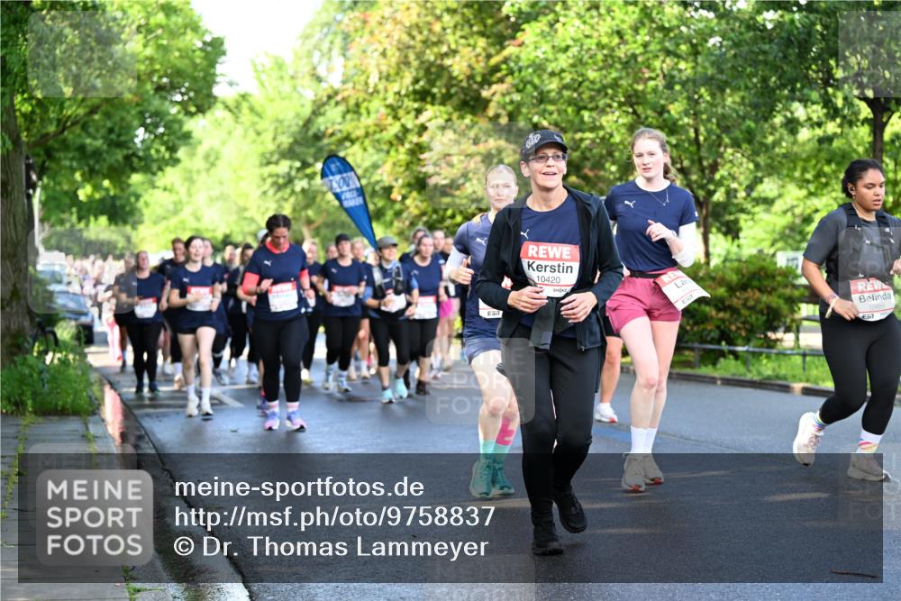 14.06.2026 - REWE Women's Run Dr. Thomas Lammeyer http://msf.ph/oto/9758837 14.06.2026 09:23:08 Laufen 10420, 10889 meine-sportfotos.de
