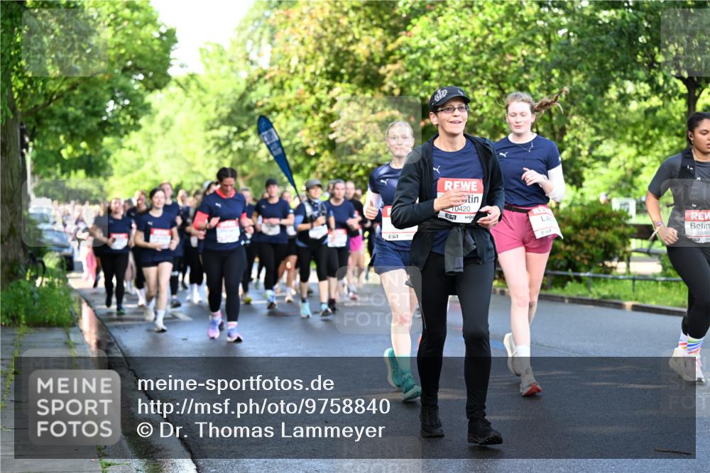 14.06.2026 - REWE Women's Run Dr. Thomas Lammeyer http://msf.ph/oto/9758840 14.06.2026 09:23:08 Laufen 7, 0420, 1088 meine-sportfotos.de