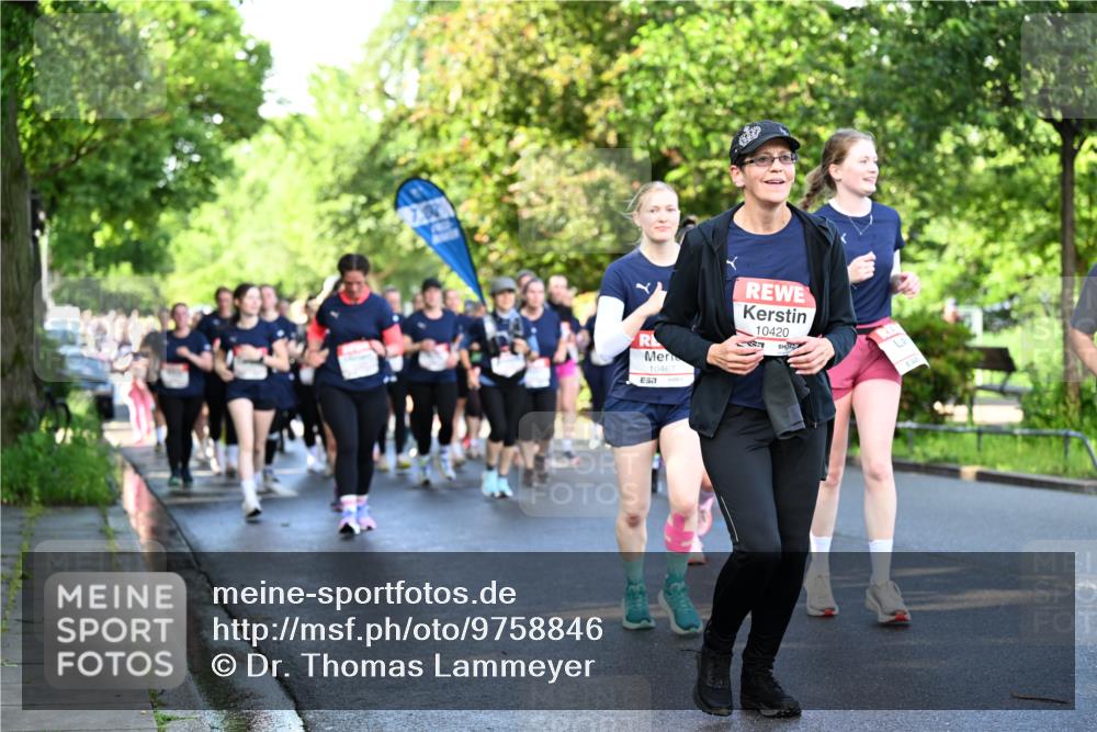 14.06.2026 - REWE Women's Run Dr. Thomas Lammeyer http://msf.ph/oto/9758846 14.06.2026 09:23:08 Laufen 10467, 57, 10420 meine-sportfotos.de