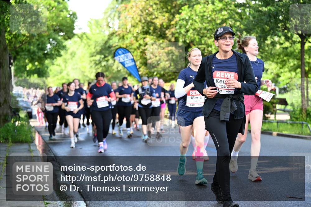 14.06.2026 - REWE Women's Run Dr. Thomas Lammeyer http://msf.ph/oto/9758848 14.06.2026 09:23:08 Laufen 1, 08, 10462, 1042 meine-sportfotos.de