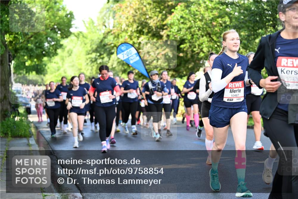 14.06.2026 - REWE Women's Run Dr. Thomas Lammeyer http://msf.ph/oto/9758854 14.06.2026 09:23:09 Laufen 7, 00, 10467, 10420, 7 meine-sportfotos.de