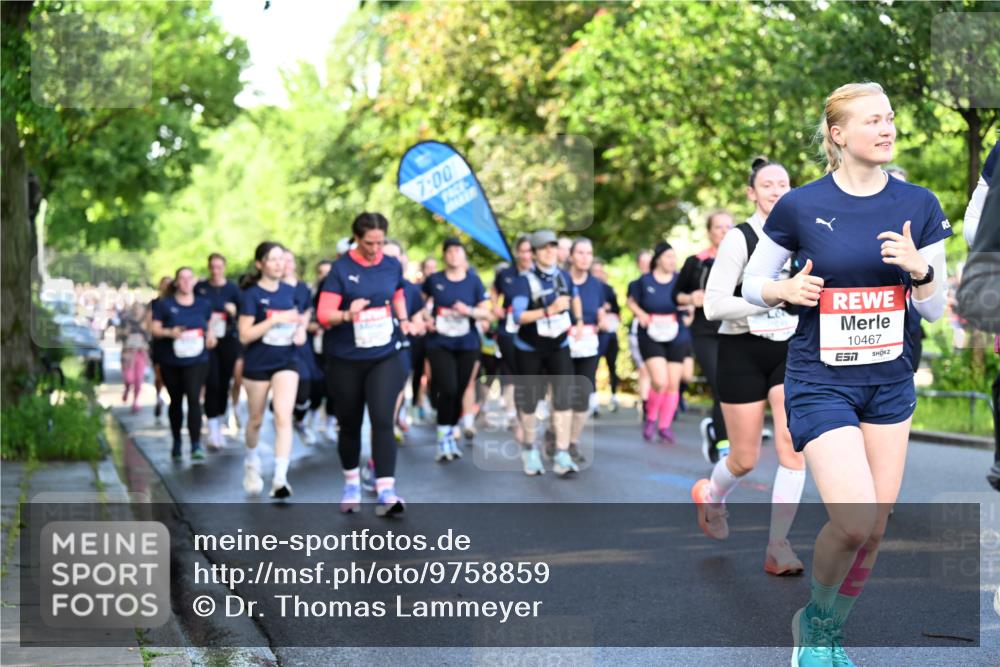 14.06.2026 - REWE Women's Run Dr. Thomas Lammeyer http://msf.ph/oto/9758859 14.06.2026 09:23:09 Laufen 7, 00, 10467 meine-sportfotos.de