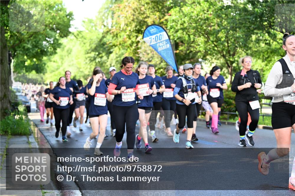 14.06.2026 - REWE Women's Run Dr. Thomas Lammeyer http://msf.ph/oto/9758872 14.06.2026 09:23:10 Laufen 7, 00, 102 meine-sportfotos.de