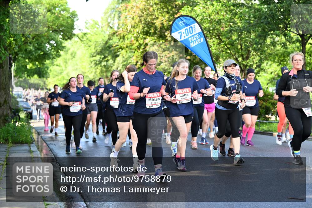 14.06.2026 - REWE Women's Run Dr. Thomas Lammeyer http://msf.ph/oto/9758879 14.06.2026 09:23:11 Laufen 7, 7, 00, 10621, 11384, 57 meine-sportfotos.de