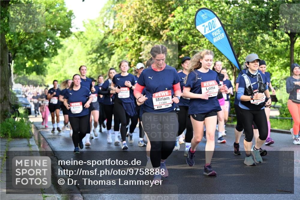 14.06.2026 - REWE Women's Run Dr. Thomas Lammeyer http://msf.ph/oto/9758888 14.06.2026 09:23:11 Laufen 1333335, 7, 00, 11384, 0621 meine-sportfotos.de
