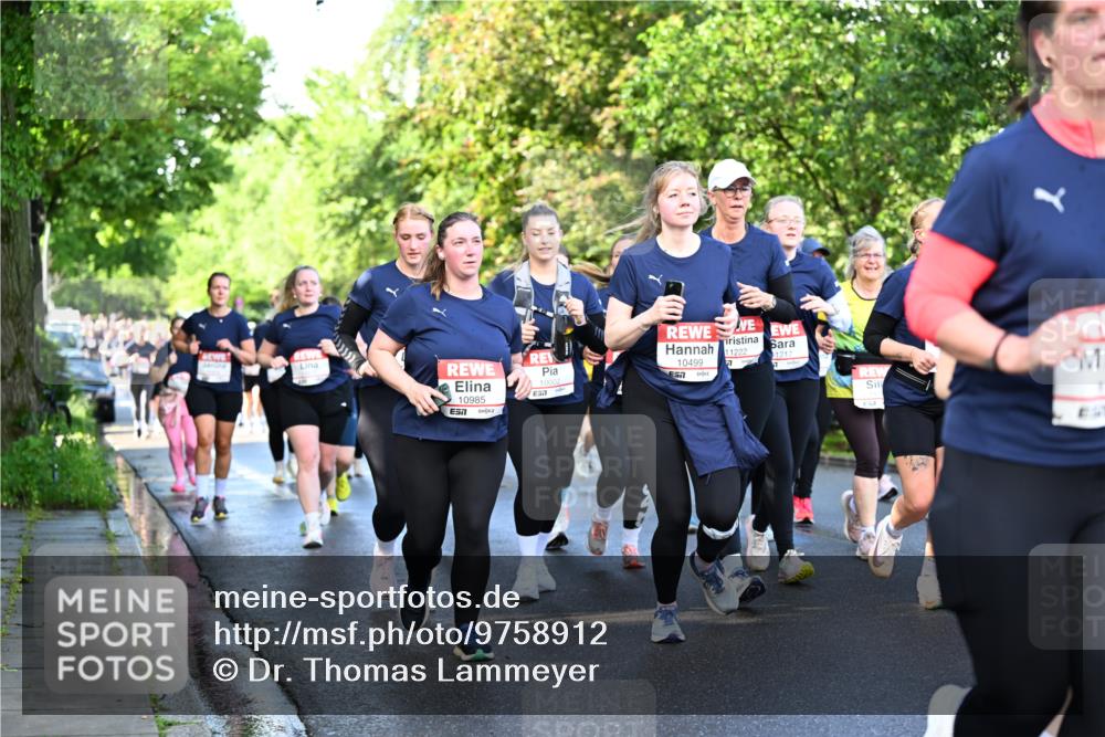 14.06.2026 - REWE Women's Run Dr. Thomas Lammeyer http://msf.ph/oto/9758912 14.06.2026 09:23:13 Laufen 10985, 7, 10002, 10499, 7, 57, 11222, 1212, 77 meine-sportfotos.de