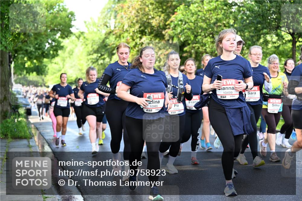 14.06.2026 - REWE Women's Run Dr. Thomas Lammeyer http://msf.ph/oto/9758923 14.06.2026 09:23:14 Laufen 10985, 10002, 7, 10, 651, 10499, 57, 11217, 11358, 5 meine-sportfotos.de