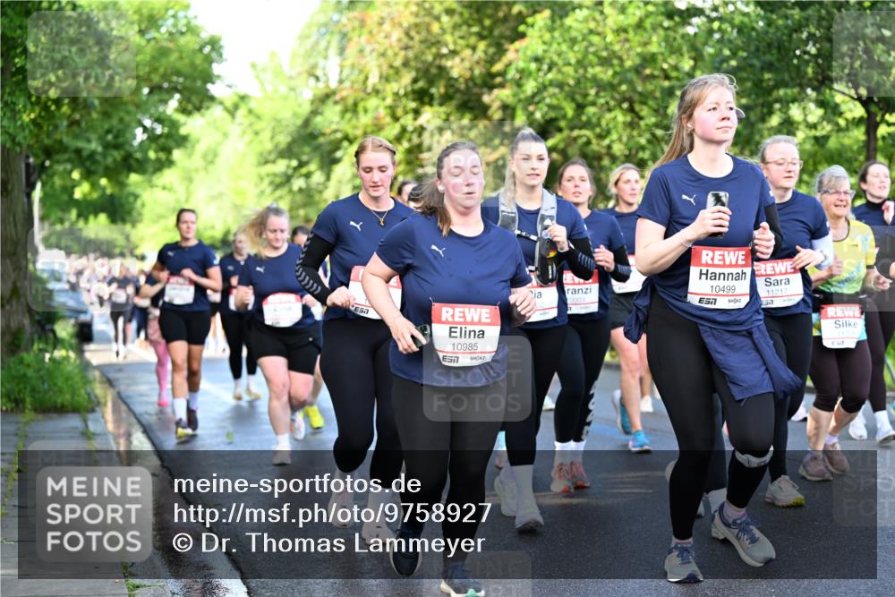 14.06.2026 - REWE Women's Run Dr. Thomas Lammeyer http://msf.ph/oto/9758927 14.06.2026 09:23:14 Laufen 10985, 7, 0003, 10499, 11217, 7, 57 meine-sportfotos.de