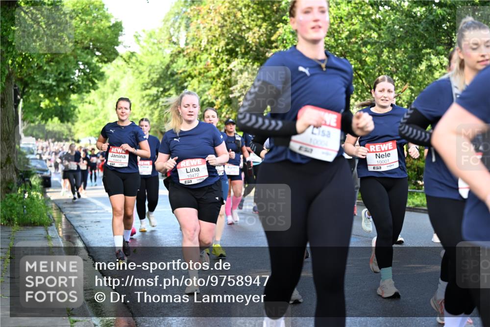 14.06.2026 - REWE Women's Run Dr. Thomas Lammeyer http://msf.ph/oto/9758947 14.06.2026 09:23:15 Laufen 10804, 10472, 09, 10004, 10001, 7 meine-sportfotos.de