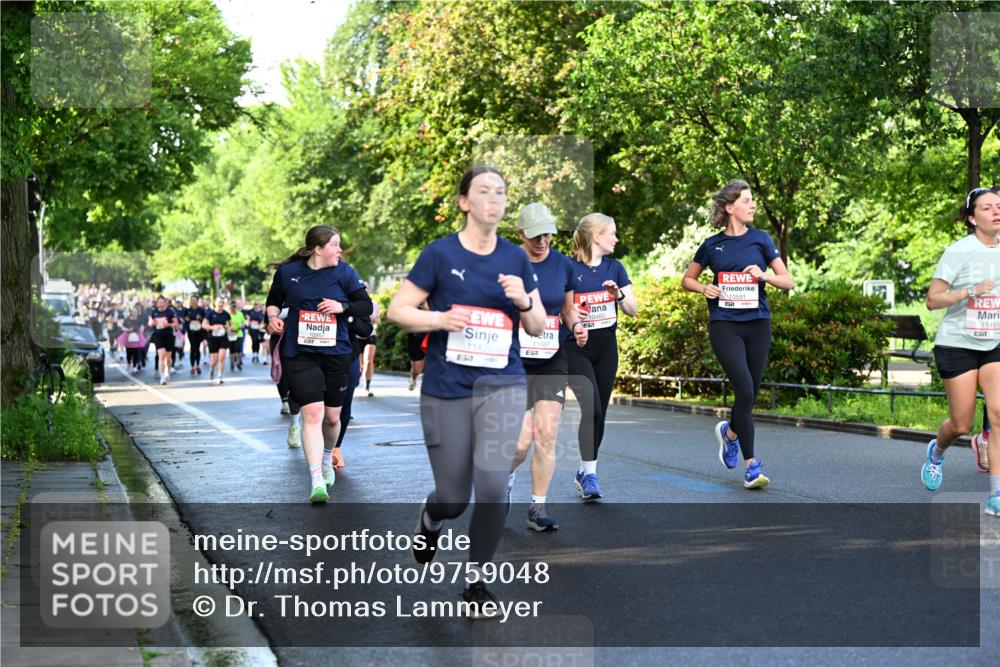14.06.2026 - REWE Women's Run Dr. Thomas Lammeyer http://msf.ph/oto/9759048 14.06.2026 09:23:24 Laufen 10957, 11420, 11497, 10591, 11488, 7 meine-sportfotos.de