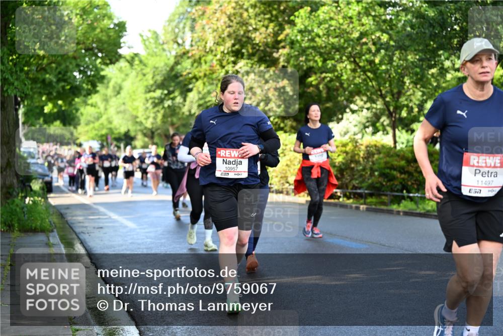 14.06.2026 - REWE Women's Run Dr. Thomas Lammeyer http://msf.ph/oto/9759067 14.06.2026 09:23:26 Laufen 10957, 11497, 7 meine-sportfotos.de