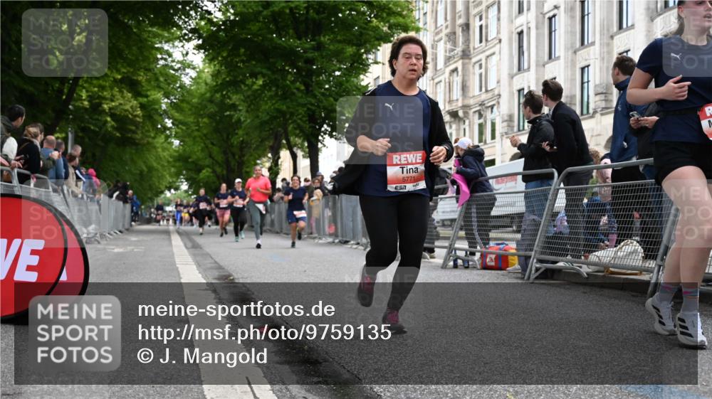 14.06.2026 - REWE Women's Run J. Mangold http://msf.ph/oto/9759135 14.06.2026 11:00:53 Ziel 5041, 5087, 5419, 5455, 5507, 5603, 5618, 5771, 5948, 5952, 6025 meine-sportfotos.de