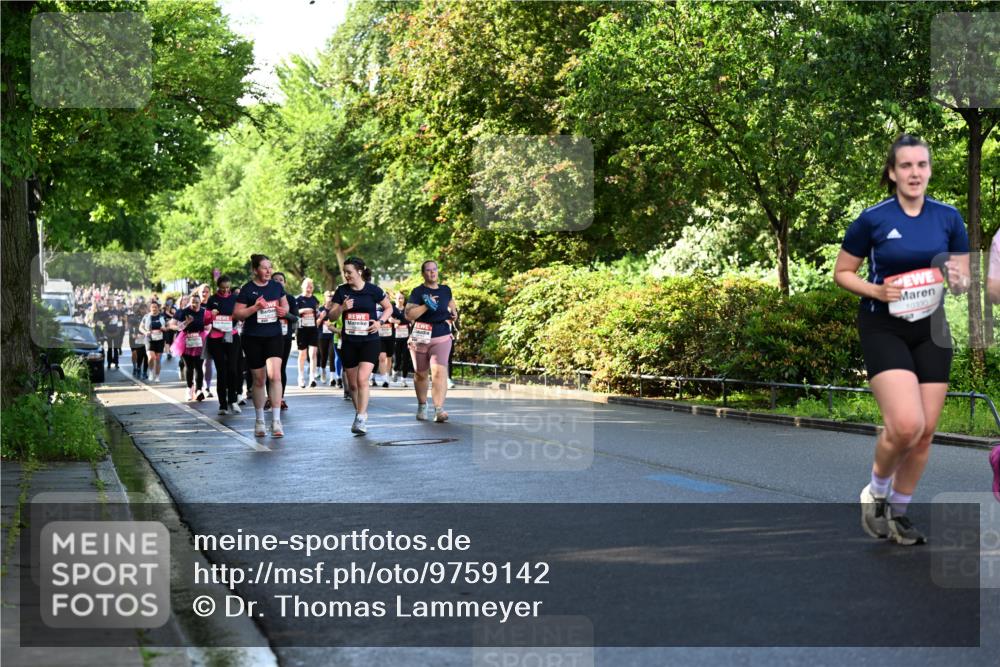14.06.2026 - REWE Women's Run Dr. Thomas Lammeyer http://msf.ph/oto/9759142 14.06.2026 09:23:32 Laufen 10330 meine-sportfotos.de