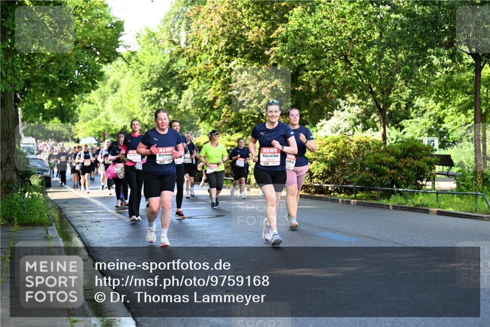14.06.2026 - REWE Women's Run Dr. Thomas Lammeyer http://msf.ph/oto/9759168 14.06.2026 09:23:36 Laufen 10612, 7 meine-sportfotos.de