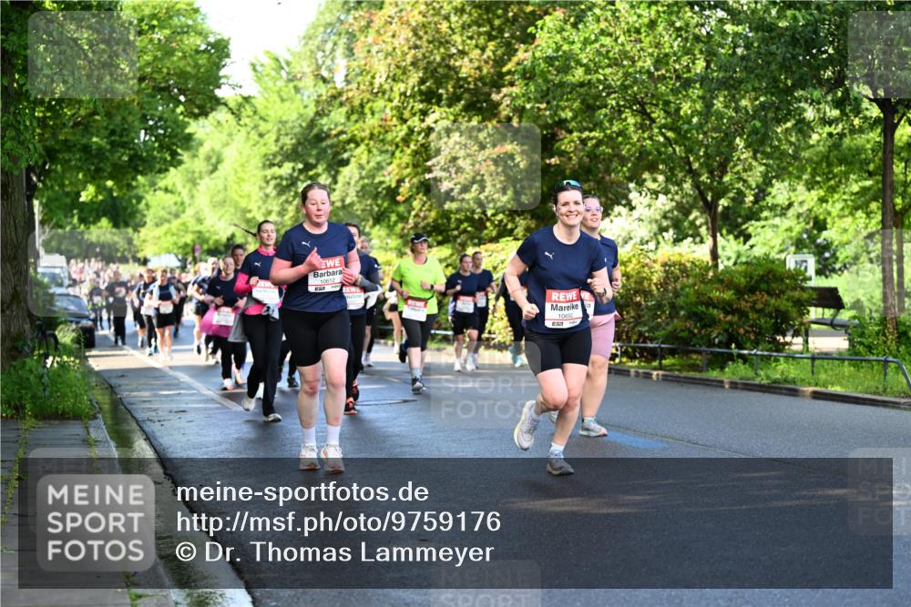14.06.2026 - REWE Women's Run Dr. Thomas Lammeyer http://msf.ph/oto/9759176 14.06.2026 09:23:36 Laufen 10612, 10692, 7 meine-sportfotos.de