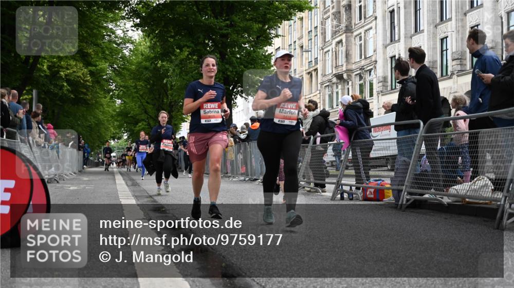 14.06.2026 - REWE Women's Run J. Mangold http://msf.ph/oto/9759177 14.06.2026 11:00:59 Ziel 5262, 5315, 5326, 5419, 5421, 5824, 5948, 5952, 6025 meine-sportfotos.de