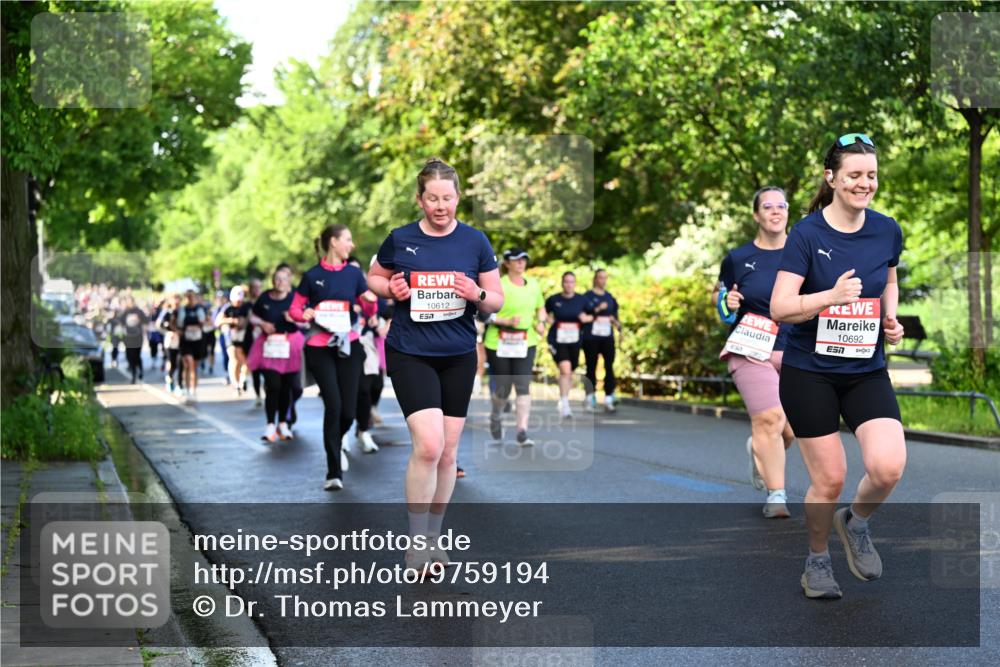 14.06.2026 - REWE Women's Run Dr. Thomas Lammeyer http://msf.ph/oto/9759194 14.06.2026 09:23:37 Laufen 10612, 7, 10692, 7 meine-sportfotos.de