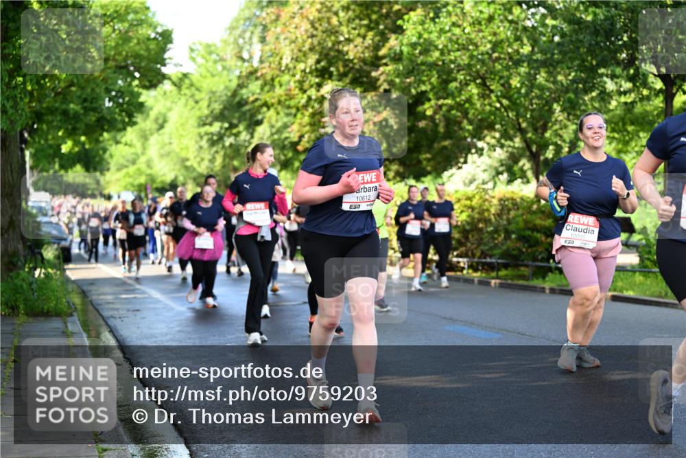 14.06.2026 - REWE Women's Run Dr. Thomas Lammeyer http://msf.ph/oto/9759203 14.06.2026 09:23:38 Laufen 10612, 10035 meine-sportfotos.de