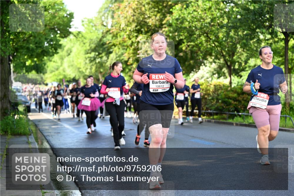 14.06.2026 - REWE Women's Run Dr. Thomas Lammeyer http://msf.ph/oto/9759206 14.06.2026 09:23:38 Laufen 10612, 7, 10035, 7 meine-sportfotos.de