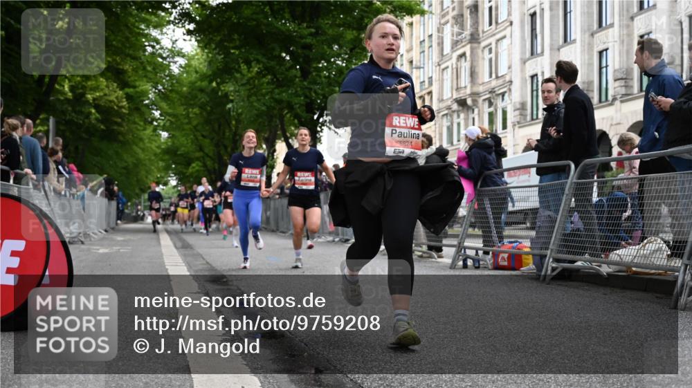 14.06.2026 - REWE Women's Run J. Mangold http://msf.ph/oto/9759208 14.06.2026 11:01:02 Ziel 5115, 5262, 5315, 5326, 5419, 5421, 5748, 5824, 5864, 6025 meine-sportfotos.de