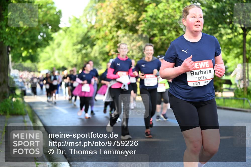 14.06.2026 - REWE Women's Run Dr. Thomas Lammeyer http://msf.ph/oto/9759226 14.06.2026 09:23:39 Laufen 10612, 7 meine-sportfotos.de