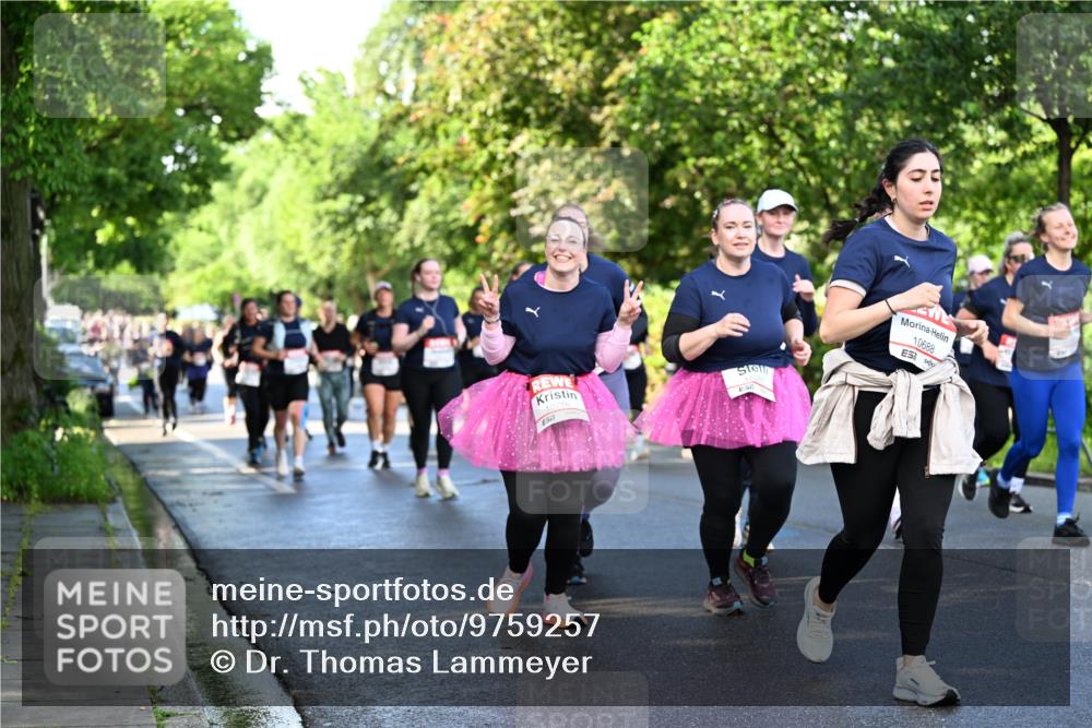 14.06.2026 - REWE Women's Run Dr. Thomas Lammeyer http://msf.ph/oto/9759257 14.06.2026 09:23:42 Laufen 577, 10688 meine-sportfotos.de