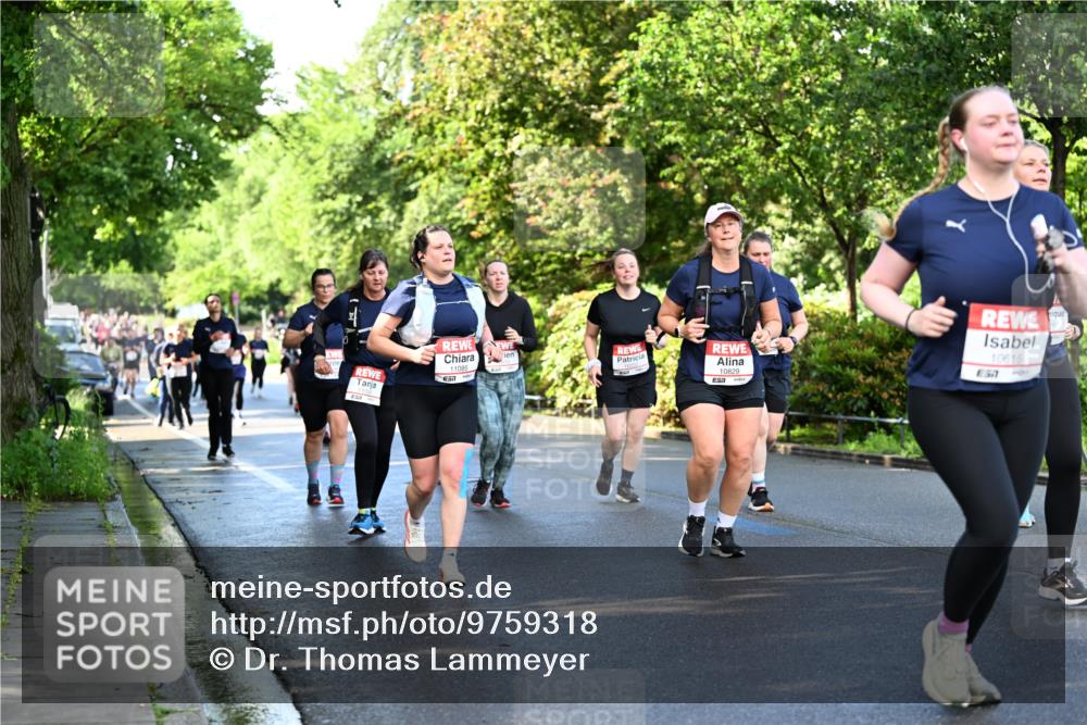 14.06.2026 - REWE Women's Run Dr. Thomas Lammeyer http://msf.ph/oto/9759318 14.06.2026 09:23:46 Laufen 11085, 651, 10615, 57, 10829, 7 meine-sportfotos.de
