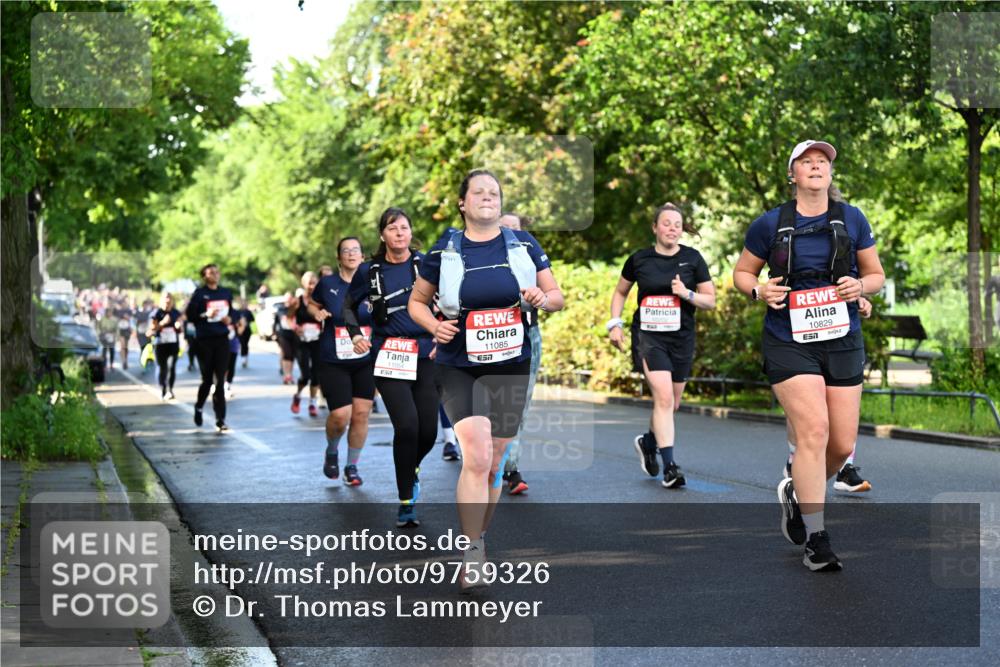 14.06.2026 - REWE Women's Run Dr. Thomas Lammeyer http://msf.ph/oto/9759326 14.06.2026 09:23:47 Laufen 11054, 11085, 7, 10829, 6571 meine-sportfotos.de