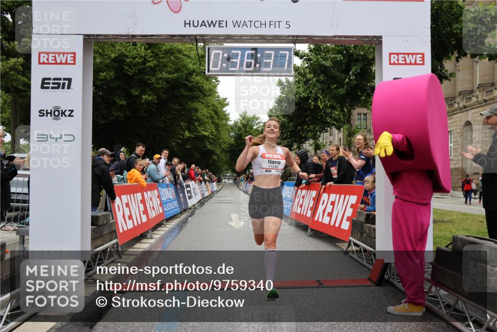 14.06.2026 - REWE Women's Run Strokosch-Dieckow http://msf.ph/oto/9759340 14.06.2026 09:37:00 Ziel 11246 meine-sportfotos.de