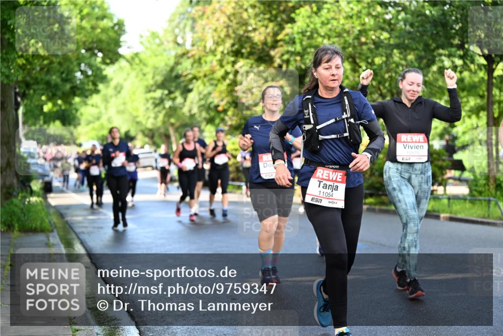 14.06.2026 - REWE Women's Run Dr. Thomas Lammeyer http://msf.ph/oto/9759347 14.06.2026 09:23:49 Laufen 11054, 57, 10570, 57 meine-sportfotos.de